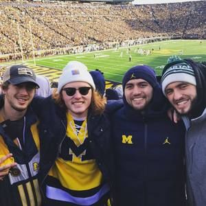 Meet your Posher, Collin